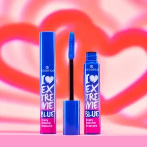 essence I LOVE EXTREME objemová riasenka odtieň Blue 12 ml