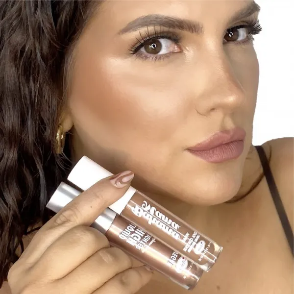 theBalm Liquid Highlighter tekutý rozjasňovač odtieň Better Light than Never 4,1 ml