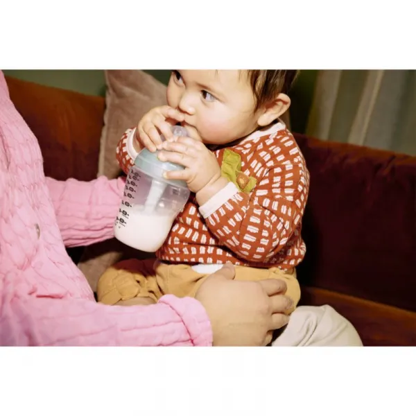Tommee Tippee Advanced Anti-Colic samosterilizačná dojčenská fľaša anti-colic Slow Flow 0m+ 2x260 ml