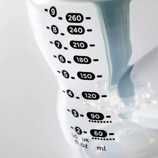 Tommee Tippee Advanced Anti-Colic samosterilizačná dojčenská fľaša anti-colic Slow Flow 0m+ 2x260 ml