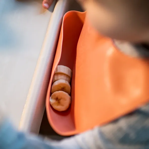 Tommee Tippee Roll'n'go podbradníček Green 6 m+ 1 ks