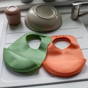 Tommee Tippee Roll'n'go podbradníček Green 6 m+ 1 ks