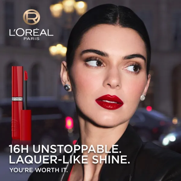 L’Oréal Paris Infaillible Laque Resistance dlhotrvajúci tekutý rúž dodávajúci hydratáciu a lesk odtieň 215 Drunk in Rose 4.3 ml