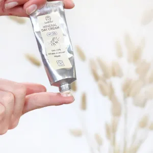 Suntribe Mineral Day Cream minerálny krém na deň SPF 20 50 ml
