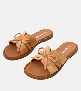 marka niezdefiniowana Brown flip-flops with a bow and edge embellishment Favira