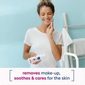 NIVEA Almond Oil čistiace mlieko s mandľovým olejom 200 ml