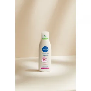 NIVEA Almond Oil čistiace mlieko s mandľovým olejom 200 ml