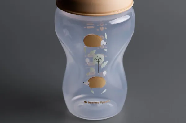 Tommee Tippee Natural Start Anti-Colic samosterilizačná dojčenská fľaša Nature Medium Flow 3 m+ 2x340 ml