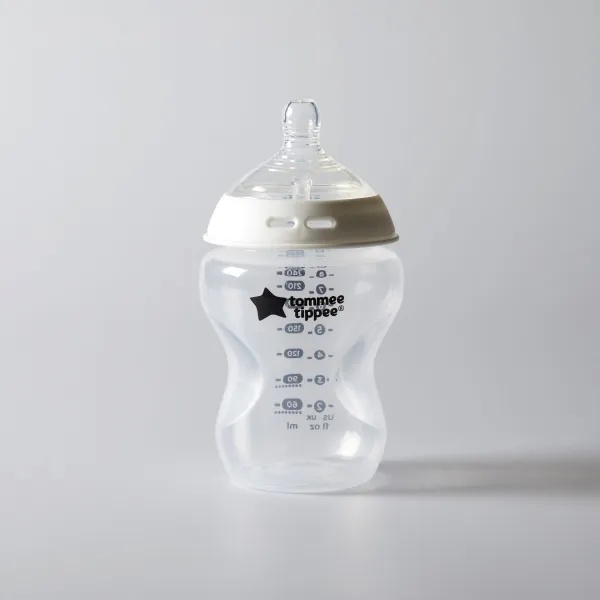 Tommee Tippee Natural Start Anti-Colic samosterilizačná dojčenská fľaša Medium Flow 3 m+ 2x340 ml