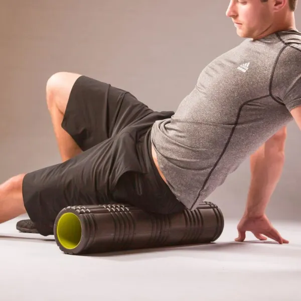 TriggerPoint GRID 2.0 Foam Roller, masážny valec, 66 cm, černý