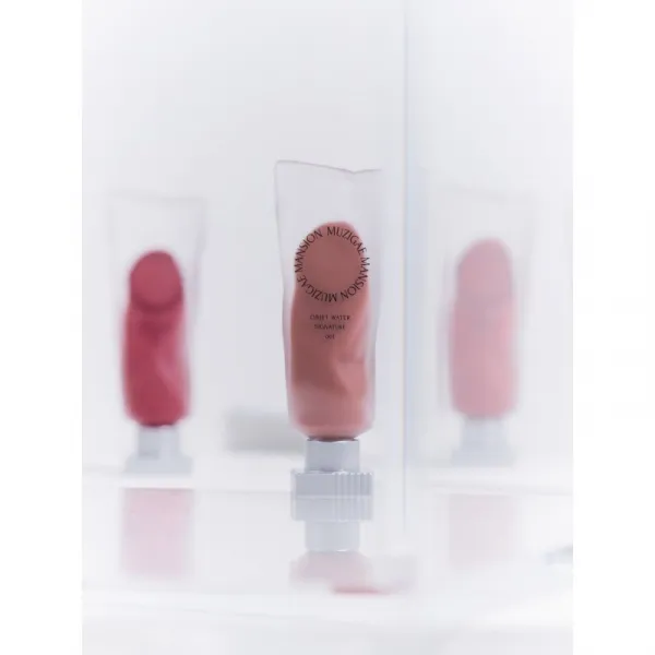 MUZIGAE MANSION Objet Water matný hydratačný tekutý rúž odtieň 001 Signature 5.8 ml