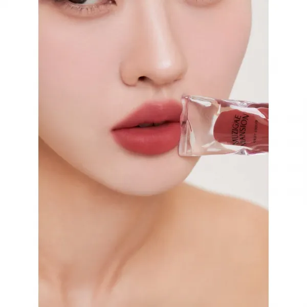 MUZIGAE MANSION Objet Liquid dlhotrvajúci tekutý rúž s matným efektom odtieň 004 Affection 6 ml