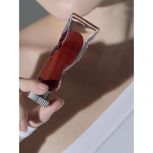 MUZIGAE MANSION Objet Liquid dlhotrvajúci tekutý rúž s matným efektom odtieň 008 Dominant 6 ml