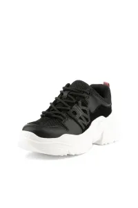 Topánky Na Platforme Dkny Odella - Chunky Snea Black