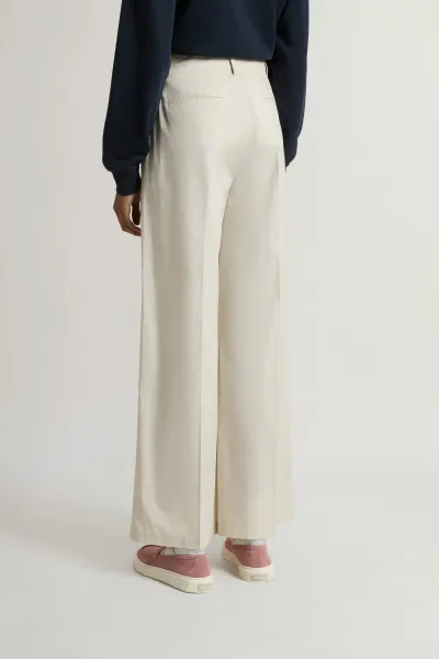 Nohavice Woolrich Wide Leg Chino Trouser Light Oak