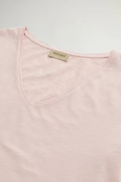 Tričko Woolrich Slub Cotton V-Neck Rose Smoke