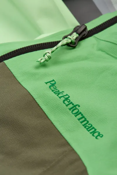 Bunda Peak Performance W Trail Hipe Shell Jacket Peppermint