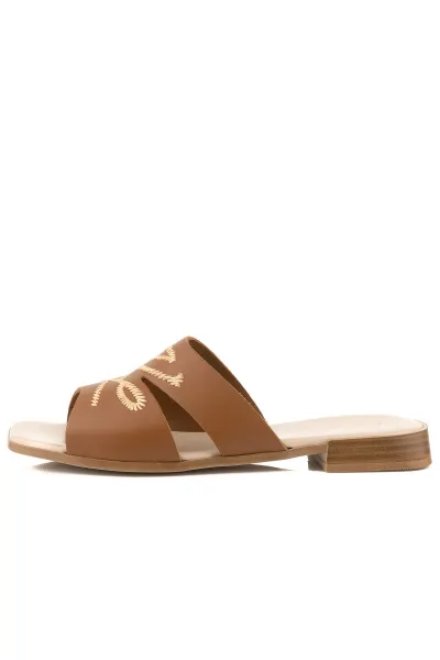 Šľapky Karl Lagerfeld Petalo Whipstitch Slide Tan Lthr