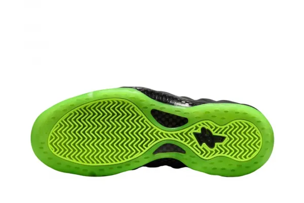 Nike Air Foamposite One "Black" (HF2902-001)