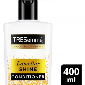 TRESemmé Lamellar Shine rozjasňujúci kondicionér pre lesk a ľahké rozčesávanie vlasov 400 ml