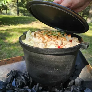 JAKS Kotlík liatinový 8 l - 15 l Objem: 11 l