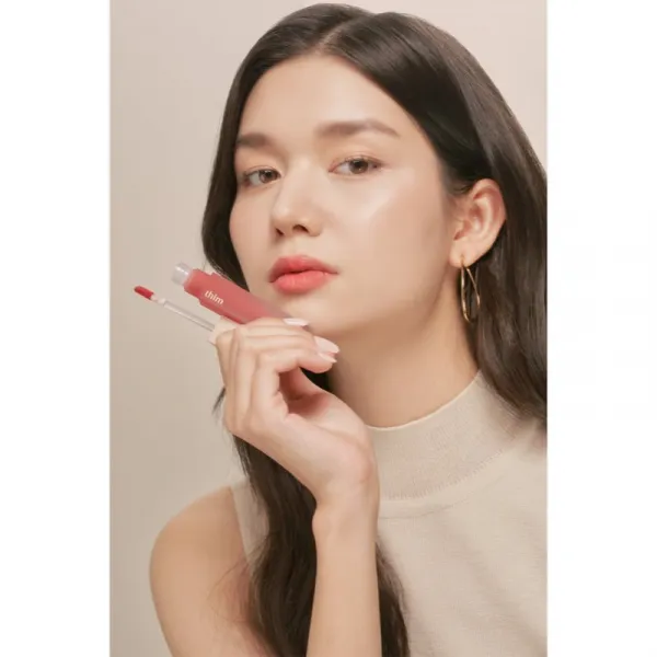 thim Sheer Matte Liquid Lip ľahký tekutý matný rúž odtieň 02 Dusky Rose 4 g
