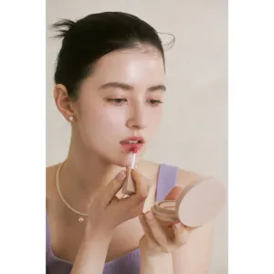 thim Satin Lip Glaze dlhotrvajúci lesk na pery s hydratačným účinkom odtieň 04 Blushed 6 g