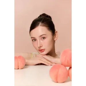 thim Infusion Blush púdrová lícenka pre rozjasnenie pleti odtieň 02 Peach 4.5 g