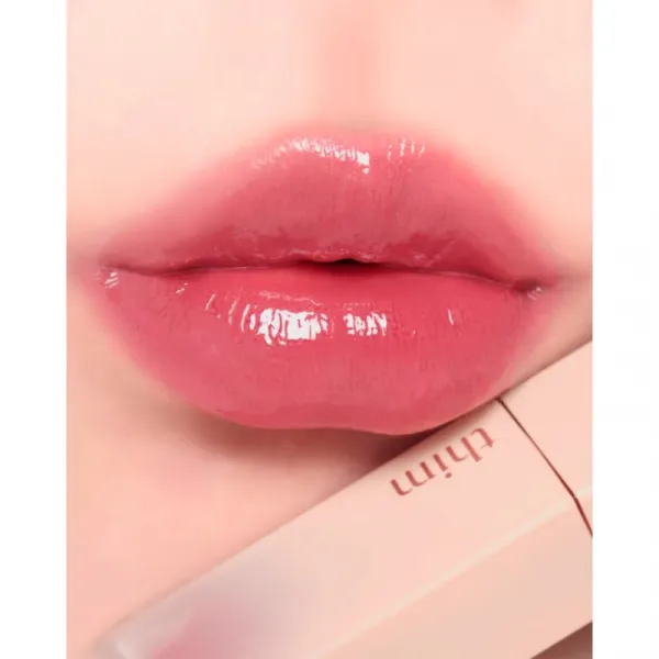 thim Satin Lip Glaze dlhotrvajúci lesk na pery s hydratačným účinkom odtieň 05 Muted Plum 6 g