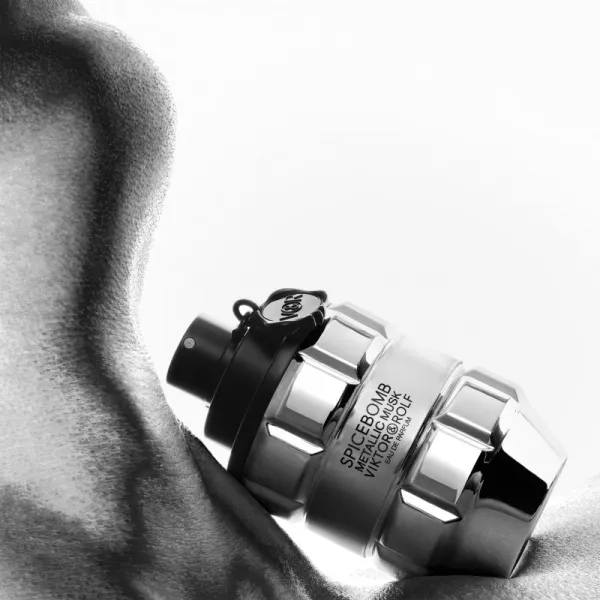 Viktor & Rolf Spicebomb Metallic Musk parfumovaná voda pre mužov 50 ml