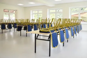 Sklápateľný jedálenský stôl zo série ECH