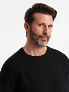 Módny pánsky sveter čierny