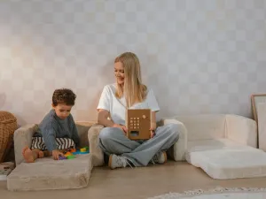 Detské penové kreslo LUMI z plyšu Zvoľte farbu: Hnedá