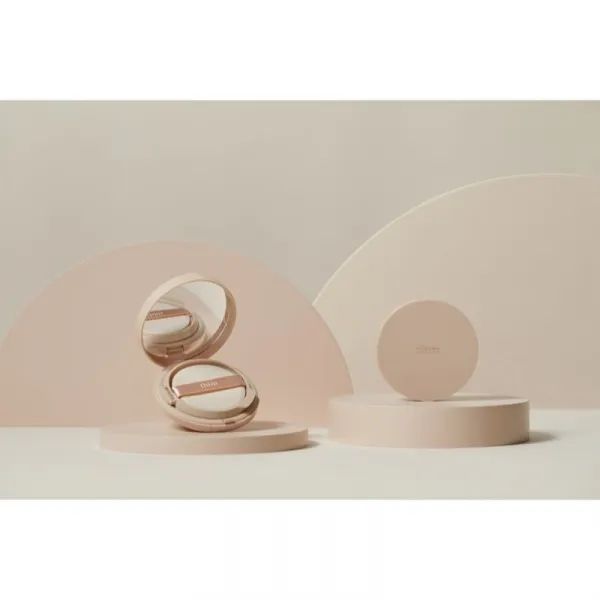 thim Luminous Skin Cushion dlhotrvajúci make-up v hubke pre rozjasnenie a hydratáciu odtieň 25 Tan 15 g