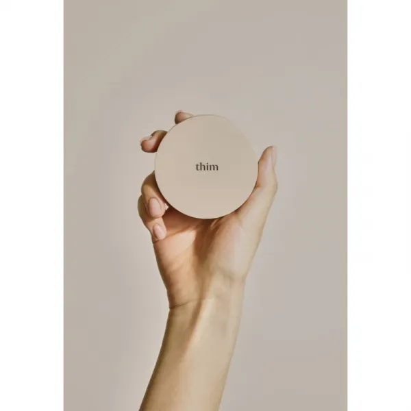 thim Luminous Skin Cushion dlhotrvajúci make-up v hubke pre rozjasnenie a hydratáciu odtieň 25 Tan 15 g