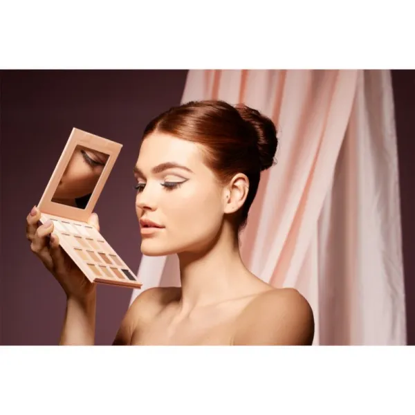 SOSU Cosmetics All Matte Everything Eyeshadow Palette paletka očných tieňov 16x2 g