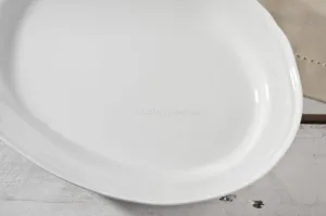 VICTORIA porcelánový oválny tanier, 28 cm