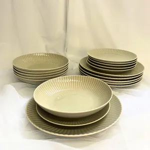 LUBIANA Daisy beige tanierová súprava, 18 ks