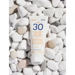 Korres Yoghurt Sunscreen opaľovacia emulzia na tvár a telo SPF 30 200 ml