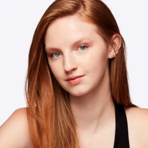 MAC Cosmetics Studio Radiance Face and Body Radiant Sheer Foundation ľahký make-up na tvár a telo odtieň N0 50 ml