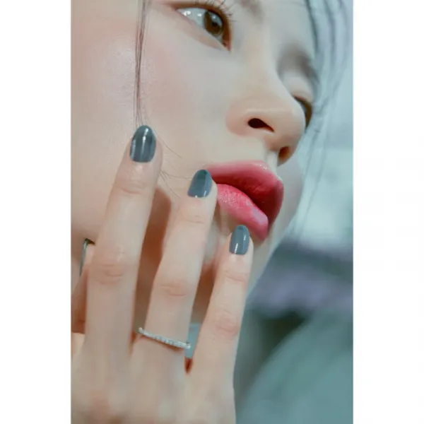 rom&nd Dewy Ful Water Tint dlhotrvajúci lesk na pery odtieň #06 Thulian 5 g