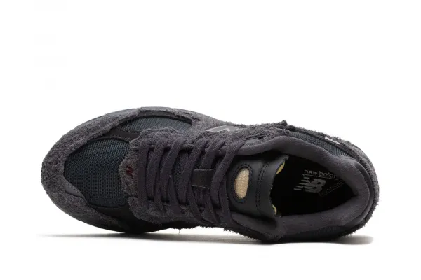 New Balance 2002R Protection Pack "Phantom" (M2002RDB)