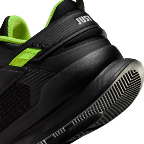 Chlapčenská halová obuv NIKE Crosscourt black volt white