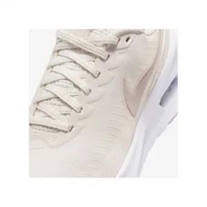 Dámska rekreačná obuv NIKE Air Max Nuaxis sail platinum violet phantom comet red