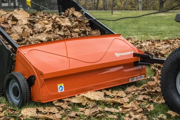 Husqvarna Sweeper / Zberný vozík na trávu 107 cm