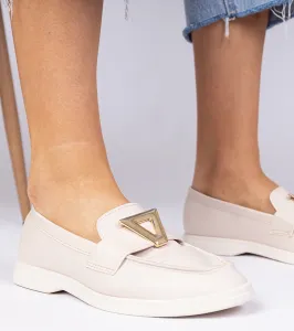 Gemre Béžové dámske mokasíny s elegantnou ozdobou Viletta