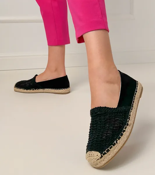 marka niezdefiniowana Čierne ažúrové espadrilky na platforme Plevis
