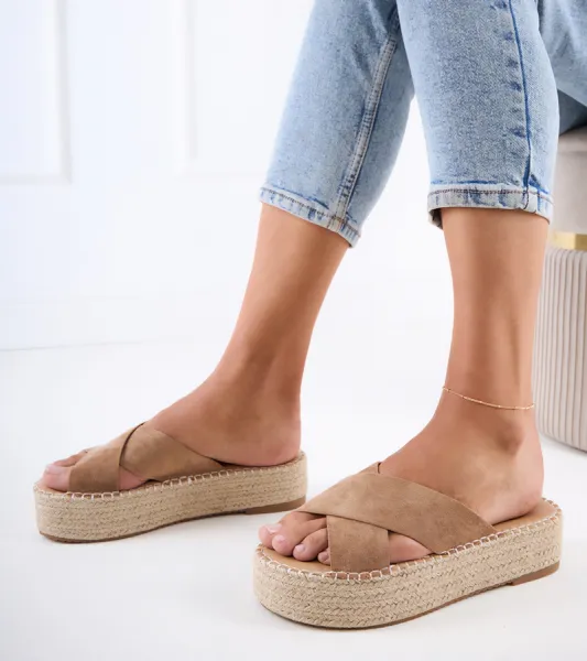 Gemre Hnedé šľapky espadrilky s remienkami na platforme Jerisa