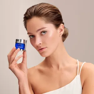 La Prairie Skin Caviar Luxe Eye Cream vyhladzujúci očný krém 20 ml