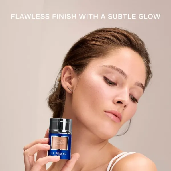 La Prairie Skin Caviar Concealer Foundation make-up a korektor SPF 15 odtieň W-30 Golden Beige 30 ml